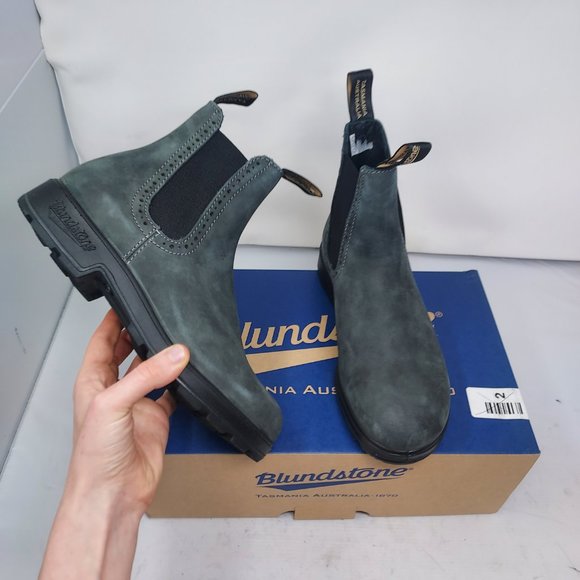 Blundstone Shoes - Blundstone Chelsea Rustic Black Tall Boot